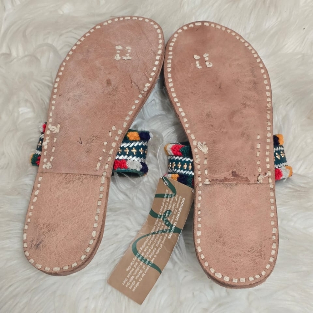 Handmade Vintage Embroidered Leather Slip On Sandals Handmade Size 8✌️ - Picture 4 of 6
